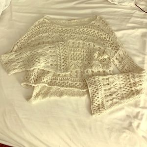HOLLISTER CROPPED SWEATER